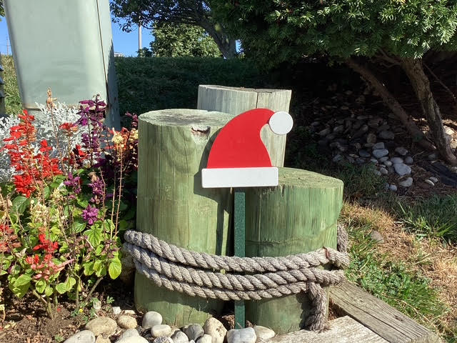 Polywood Christmas & Holiday Decor